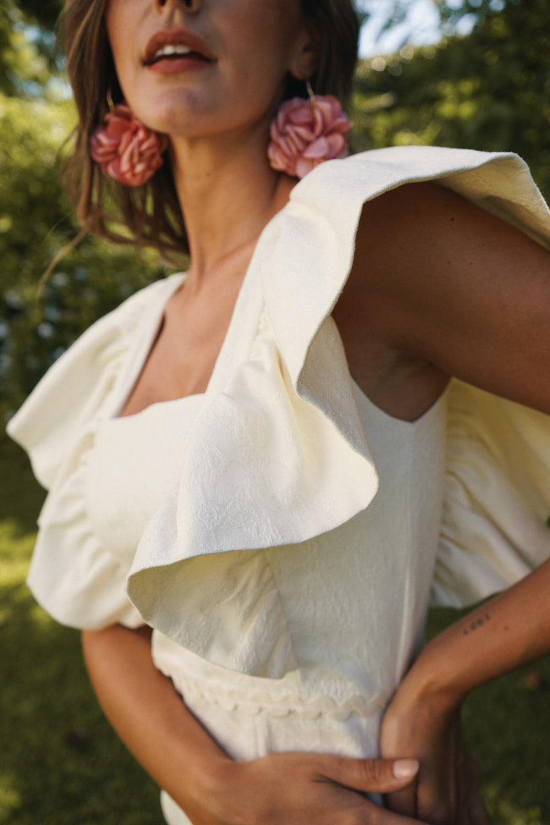 Vestido brocado con ondulina