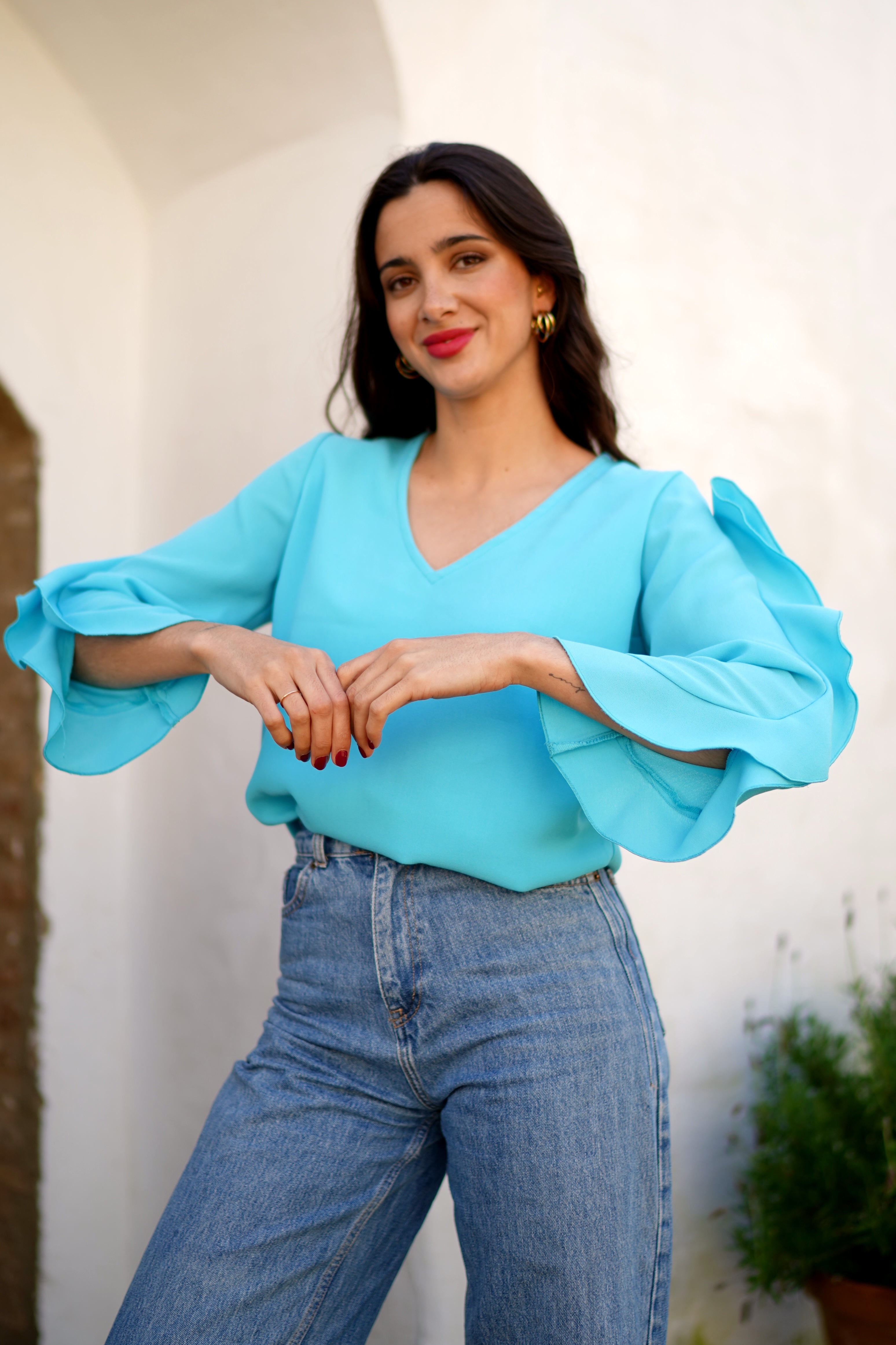 Blusa  mangas con volante lisa Aguamarina