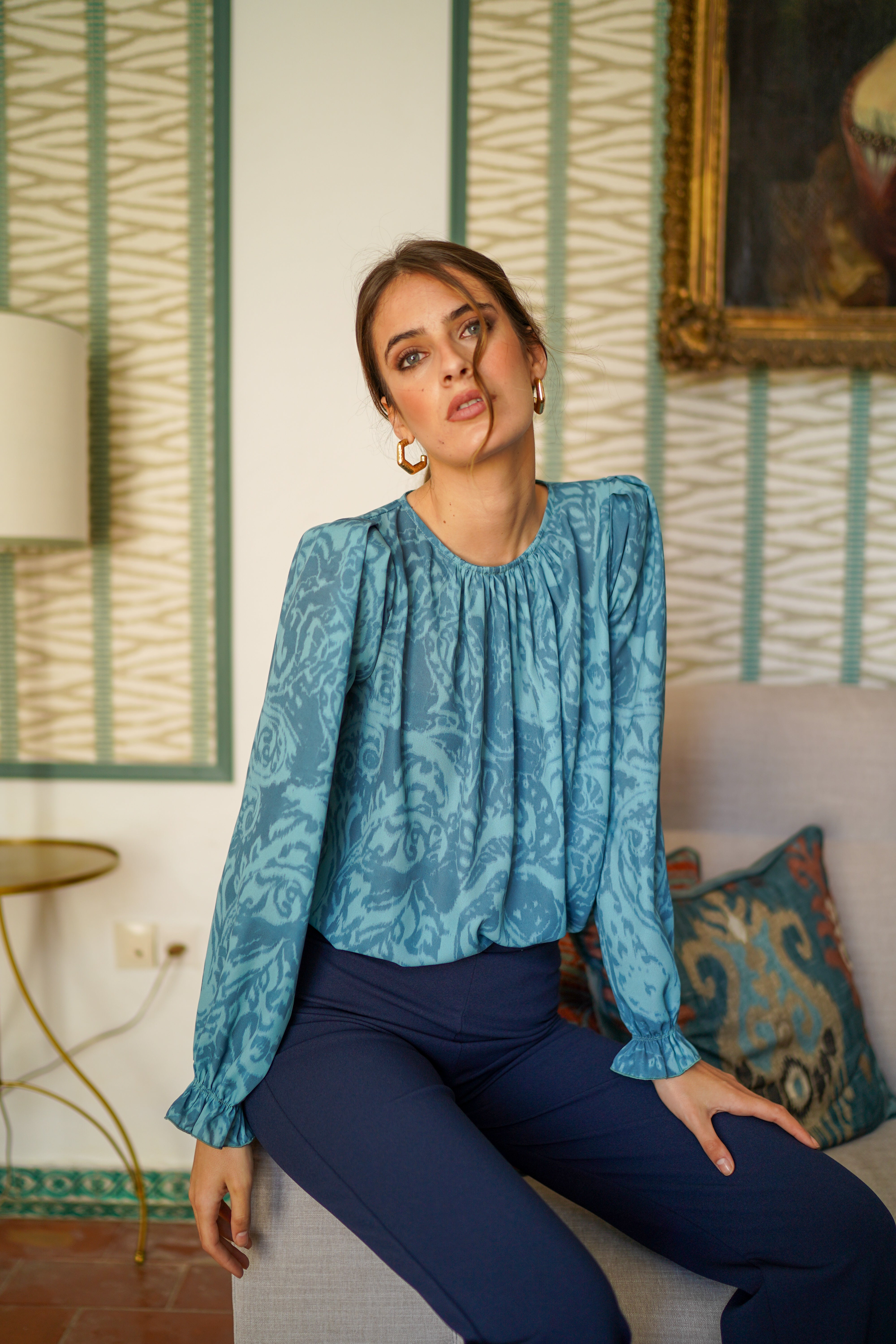 Blusa estampada  cuello frunce