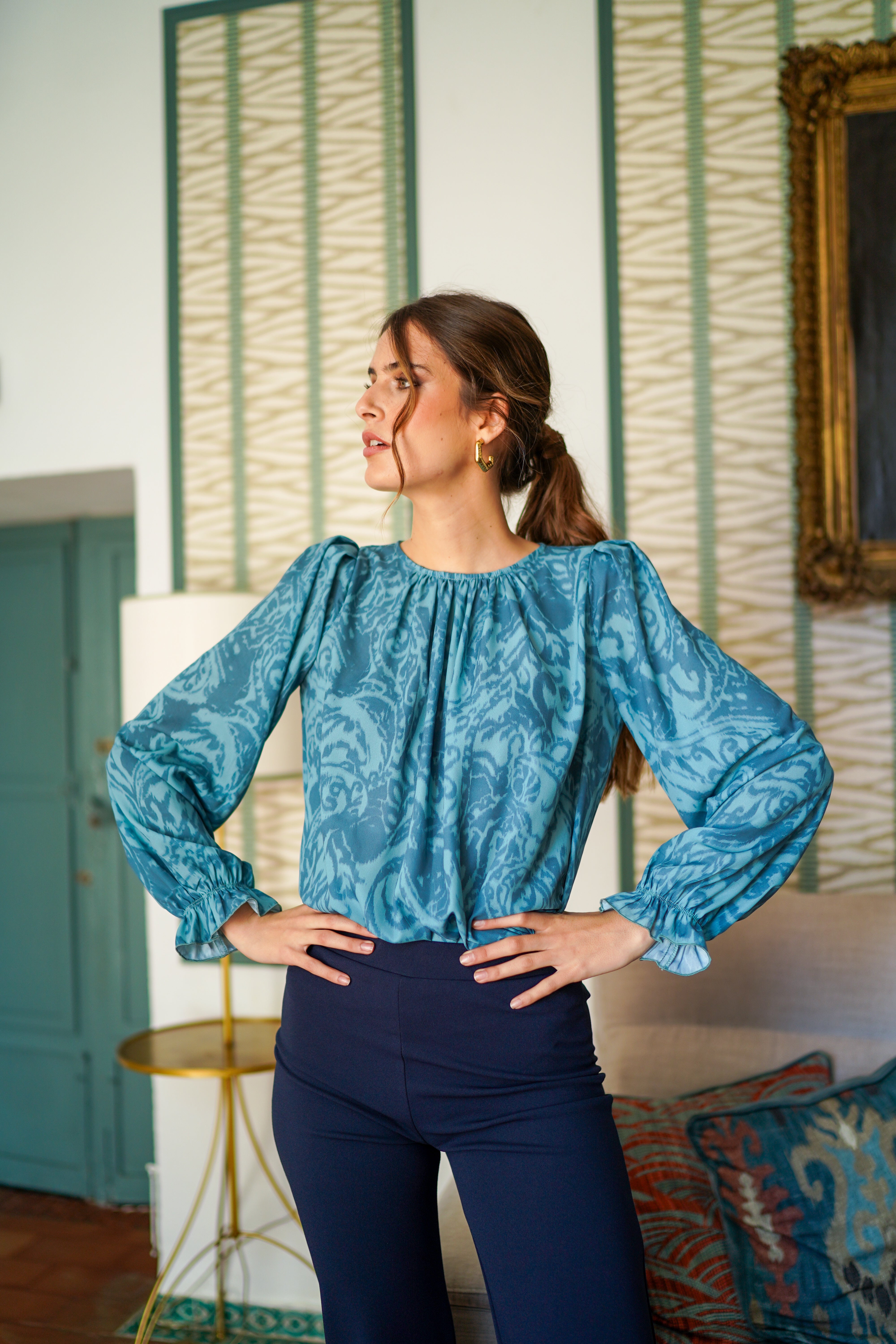 Blusa estampada  cuello frunce