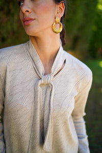 Conjunto pantalon y bluson corbatin