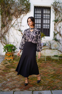 Falda media luna lisa