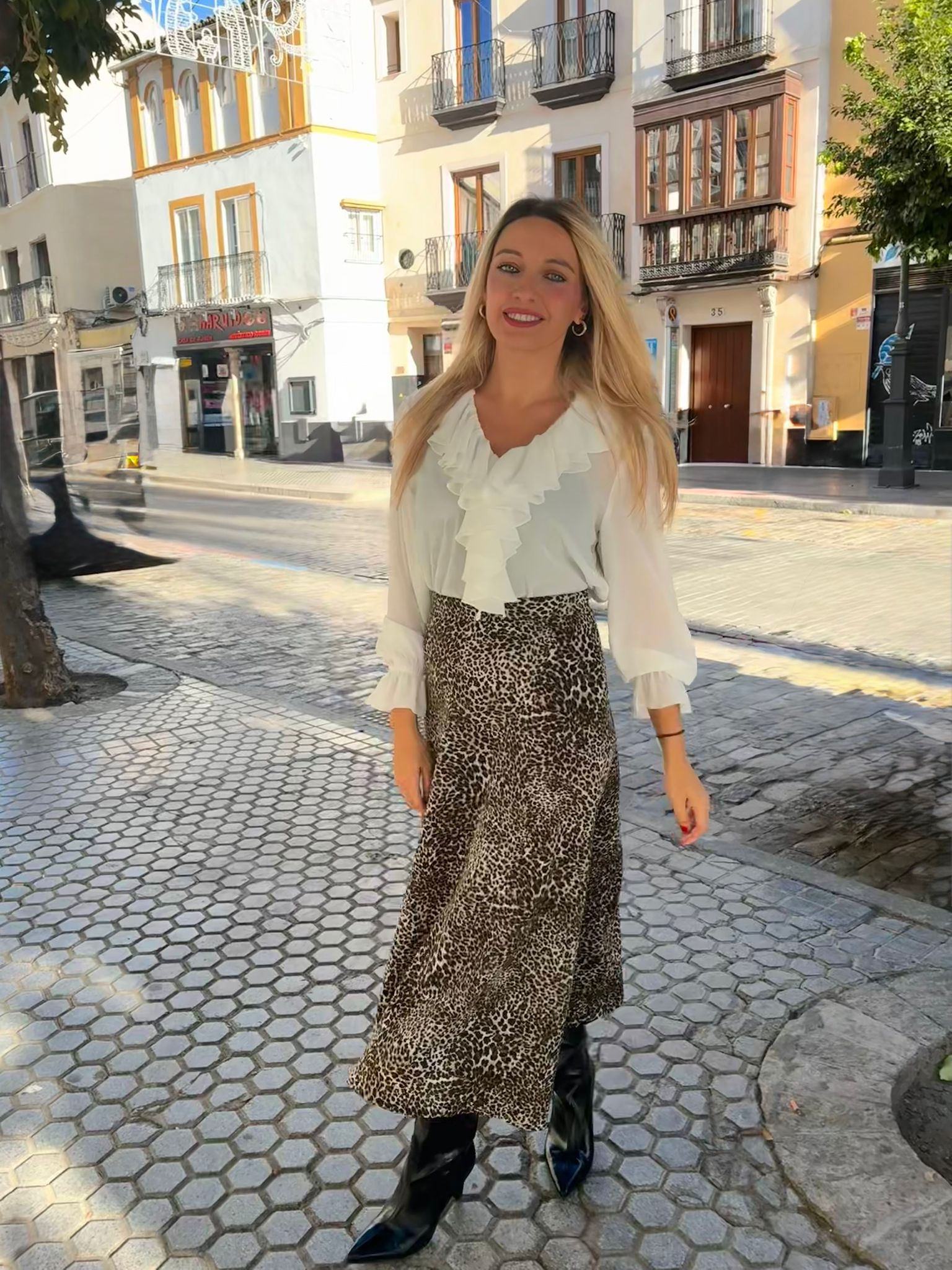 Falda punto picos Negro