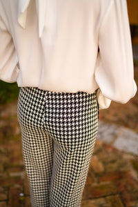 Pantalon bolsillos redondos estampado
