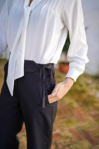Pantalon cinturilla con lazo liso brillo