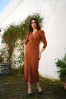 Vestido nudo centro liso