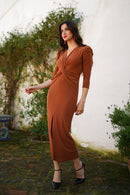 Vestido nudo centro liso