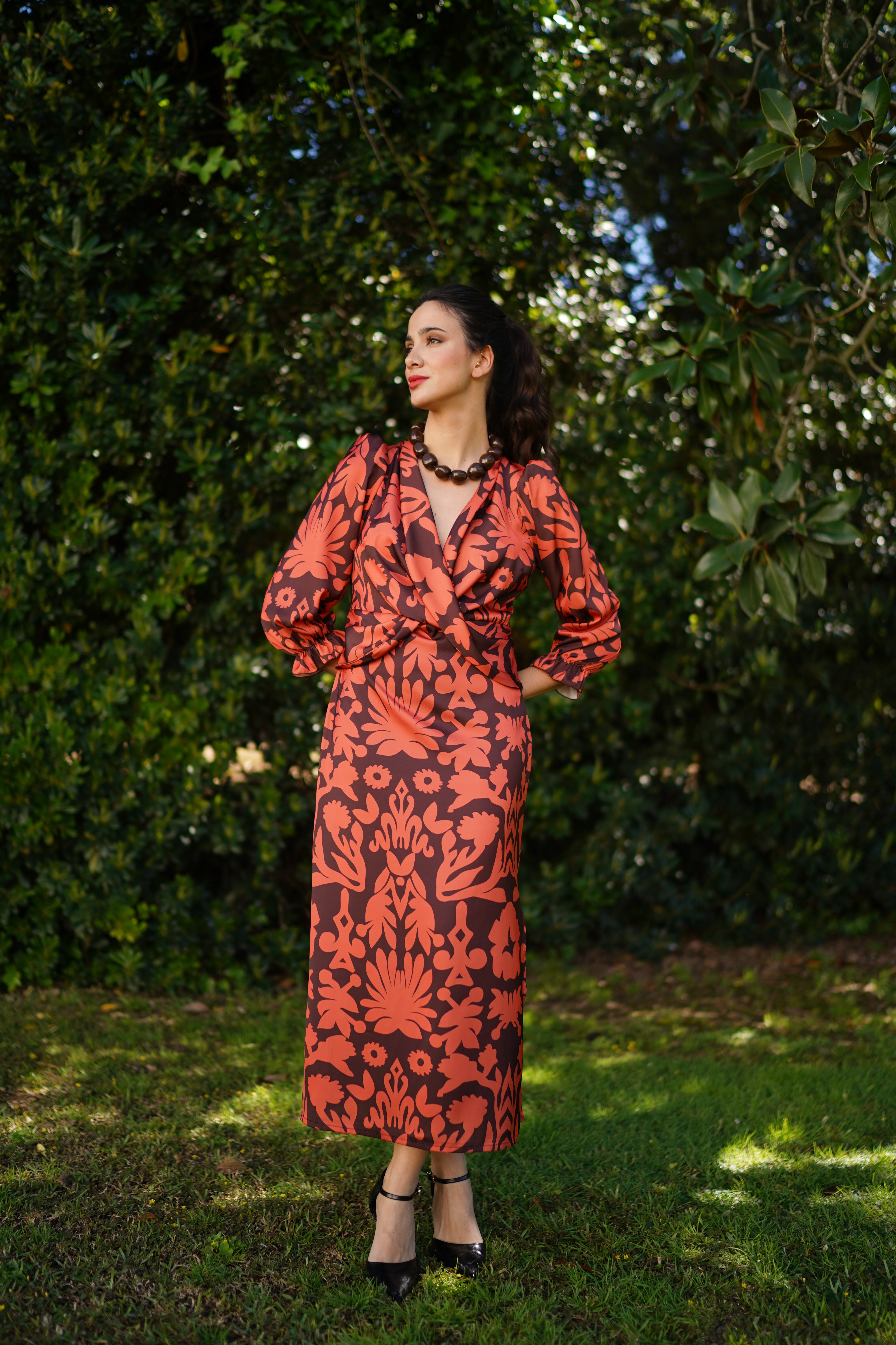 Vestido capelina nudo estampado
