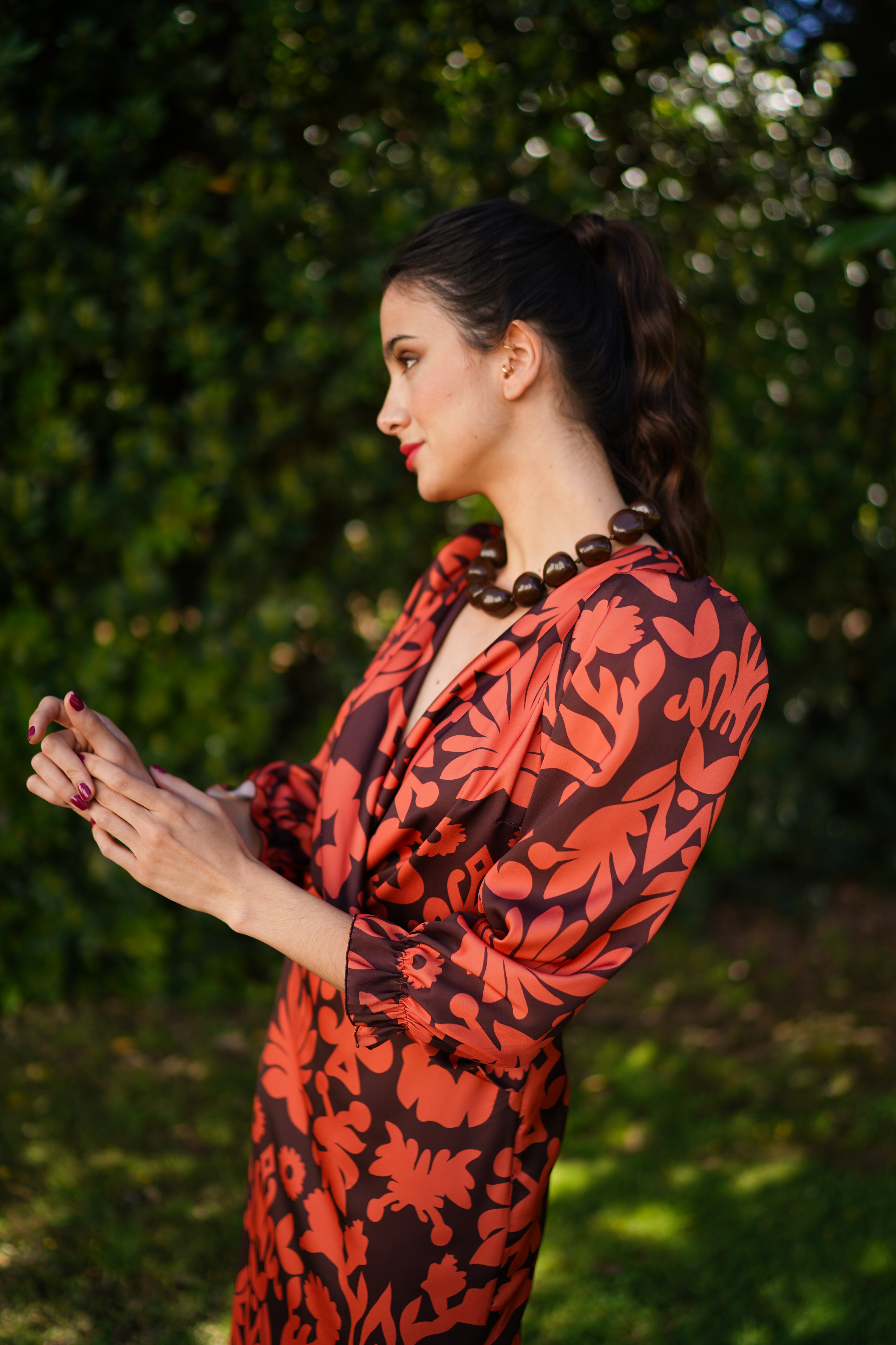 Vestido capelina nudo estampado
