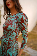 Vestido pliegues hebilla estampado
