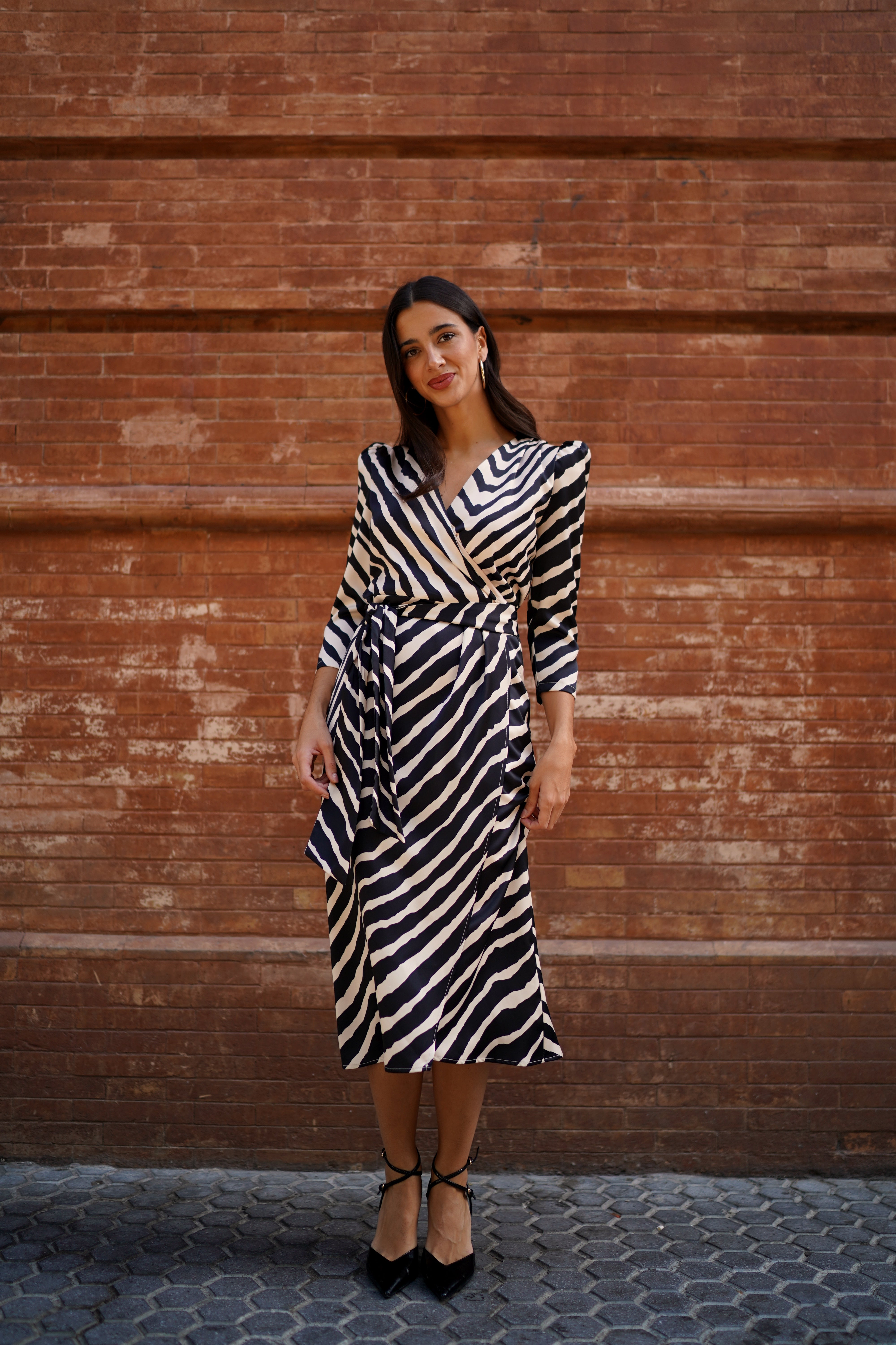 Vestido cruzado estampado Negro