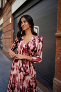 Vestido cruzado estampado Marrón