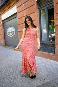 Vestido desigual volantes capas